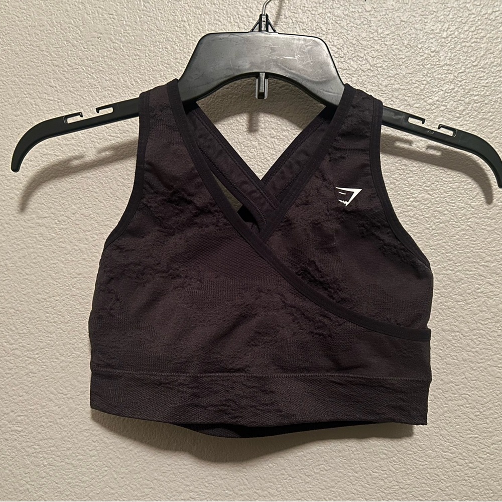 Gymshark Adapt Camo Seamless Sports Bra, Black Size S